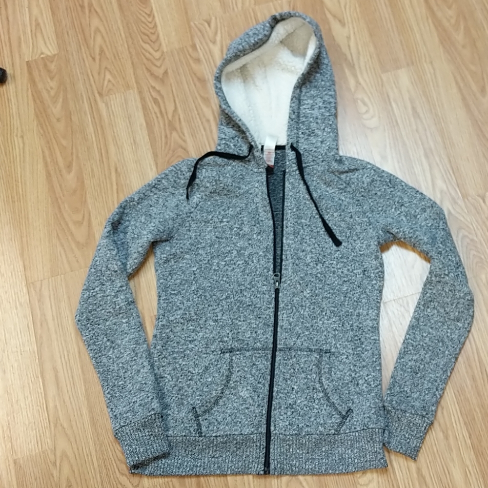 No boundaries hoodie